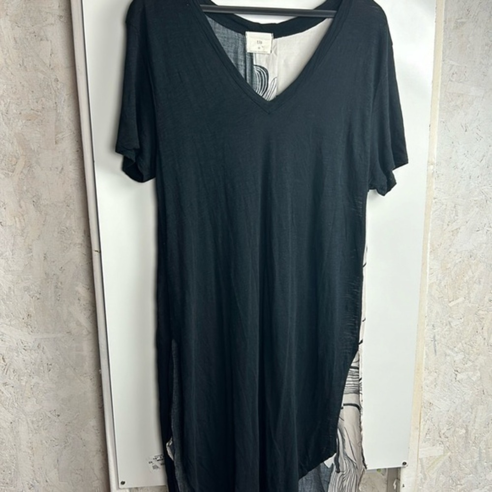 T.La Woven V-Neck Tunic cover up sz S